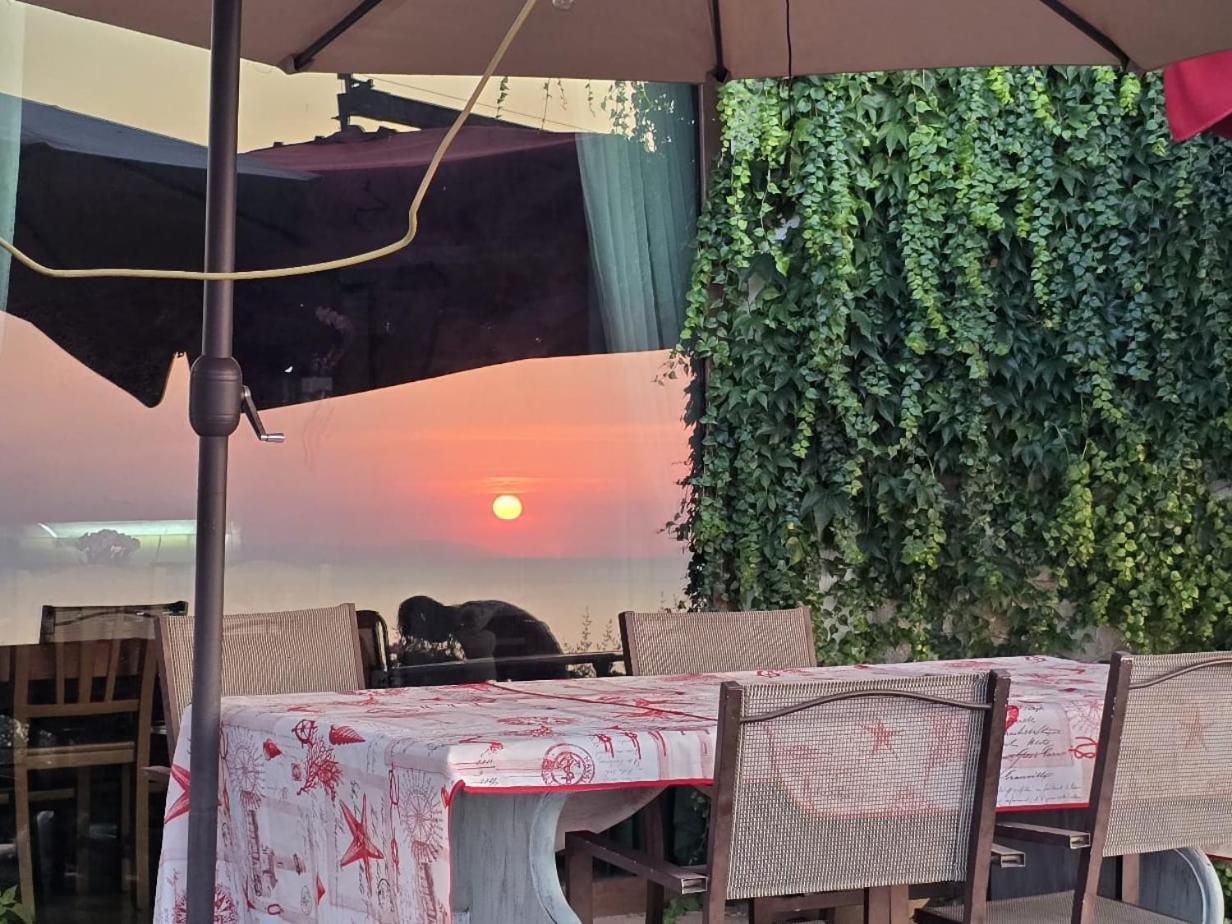 Quadruple Room with Private External Bathroom